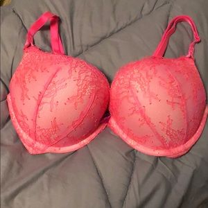 Victoria’s Secret Bombshell Plunge Bra